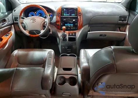 2008 Toyota Sienna Xle z USA, uszkodzony, nr VIN 5TDBK22C28S019051